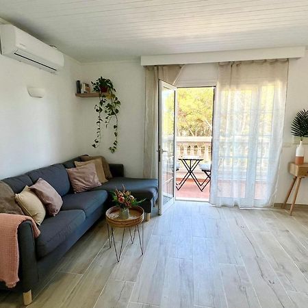 Menorca Chic Apartment Near Beach & Harbour Cala 'n Bosch Buitenkant foto