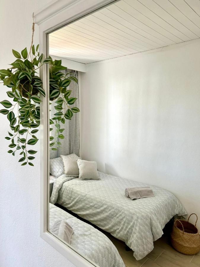 Menorca Chic Apartment Near Beach & Harbour Cala 'n Bosch Buitenkant foto