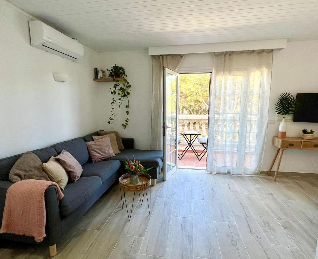 Menorca Chic Apartment Near Beach & Harbour Cala 'n Bosch Buitenkant foto